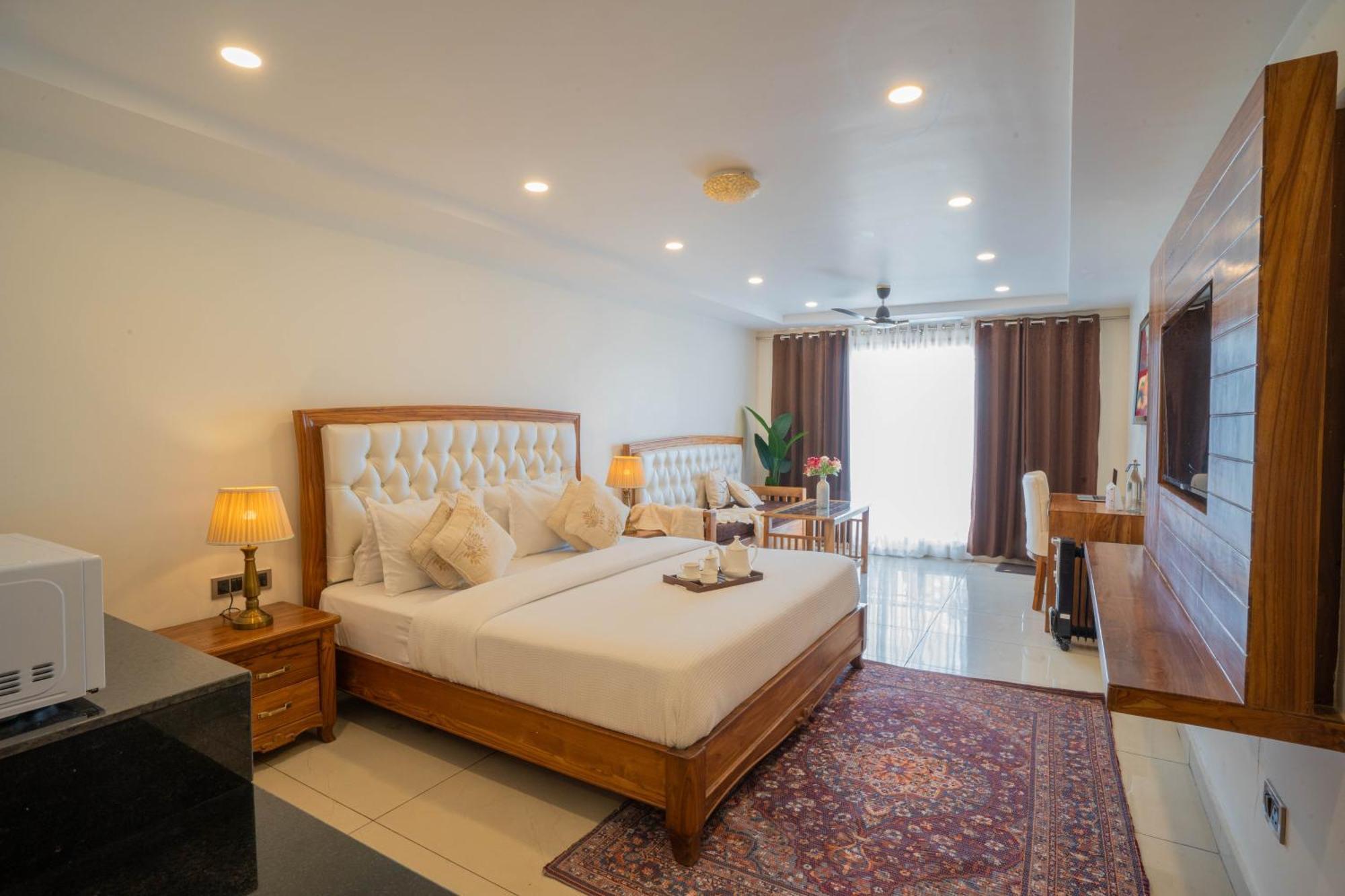 Perfectstayz Mokshada Suites Массури Экстерьер фото