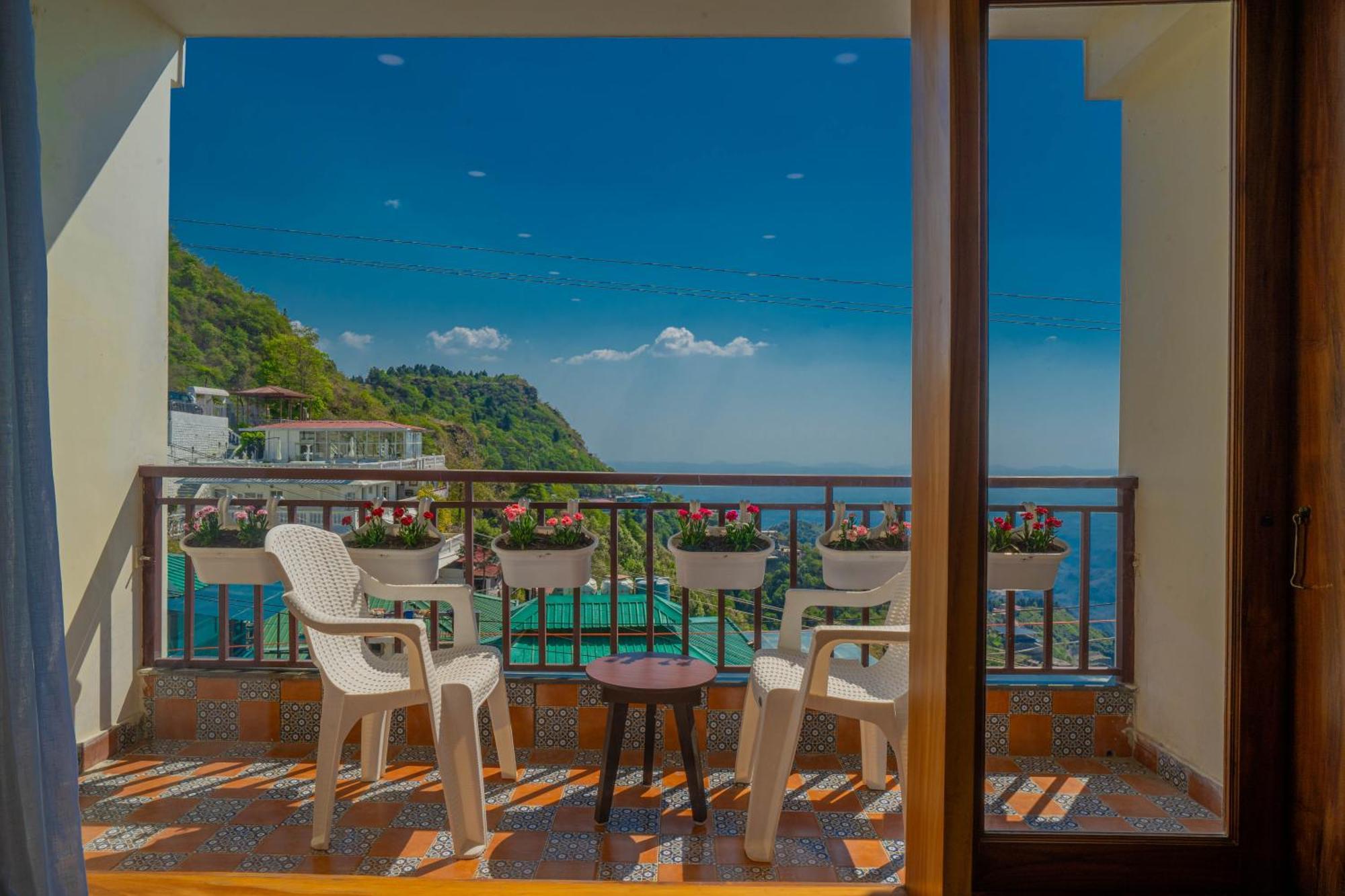 Perfectstayz Mokshada Suites Массури Экстерьер фото